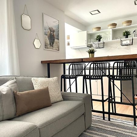 Moderno Apartamento Cerca Del Metro Bilbao Buitenkant foto