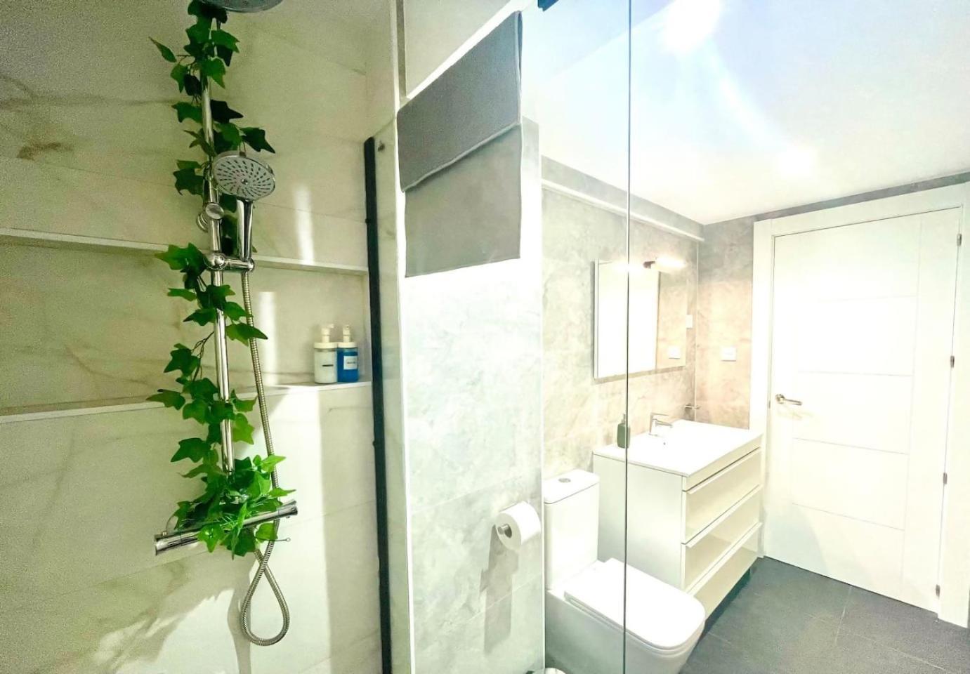 Moderno Apartamento Cerca Del Metro Bilbao Buitenkant foto